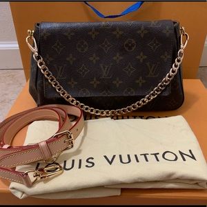 ❣️Louis Vuitton Mini Looping Bag❣️